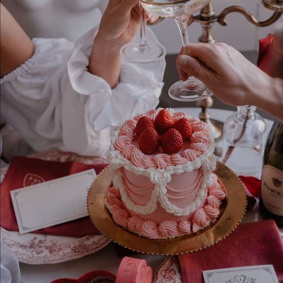 Pink Champagne/Wine Glasses - Picture 14 of 15